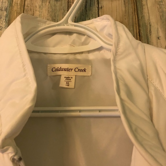 NWOT Light Puffy Vest - Picture 2 of 5